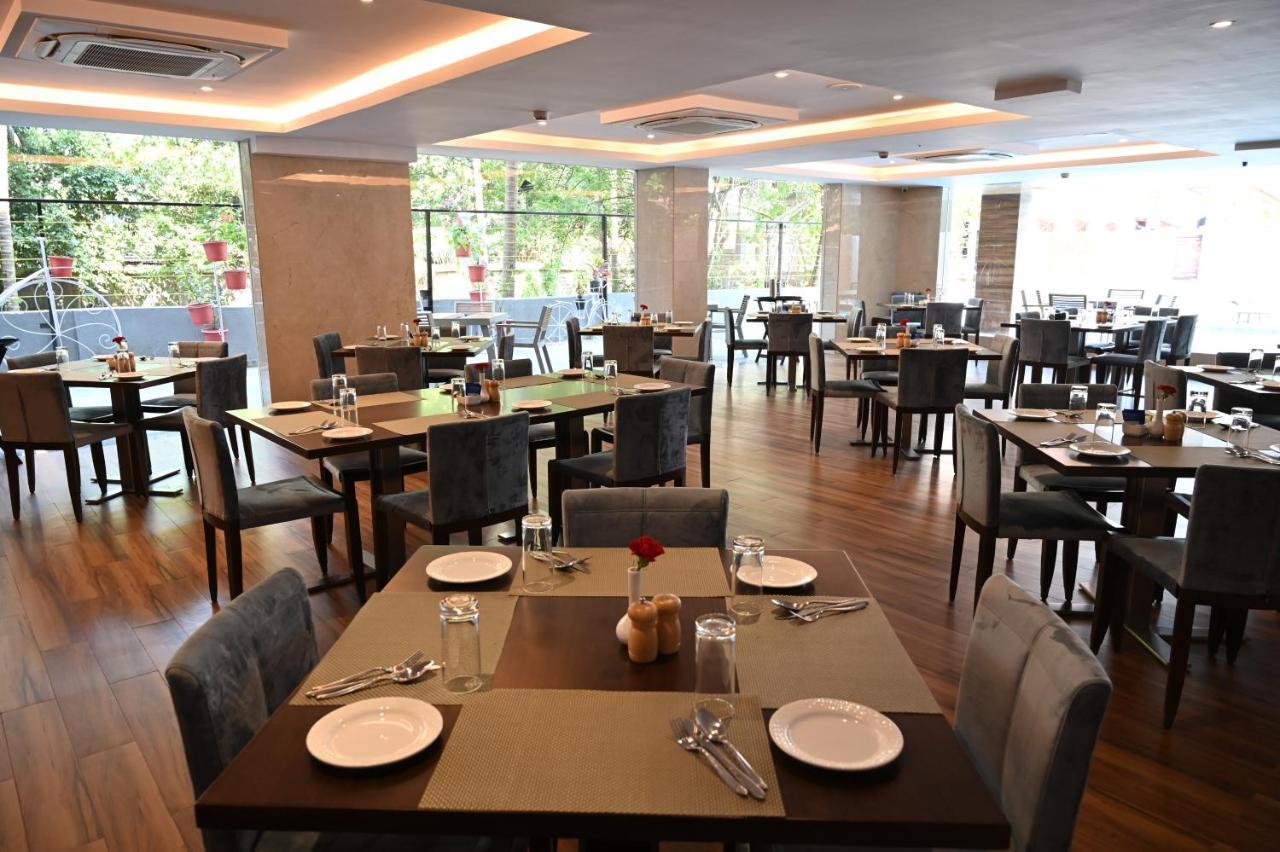 Resort The Lohias, Goa Candolim Ngoại thất bức ảnh
