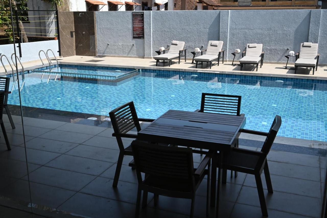 Resort The Lohias, Goa Candolim Ngoại thất bức ảnh